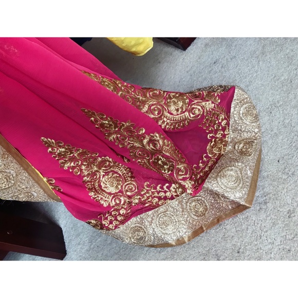 Party wear Georgette half and half saree!! - Picture 8 of 8